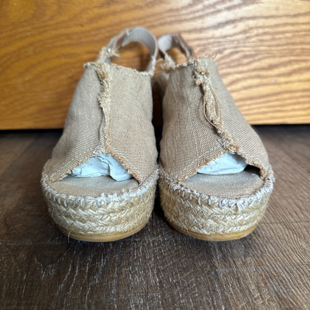 Canvas Espadrille Platform Slingback in Tan